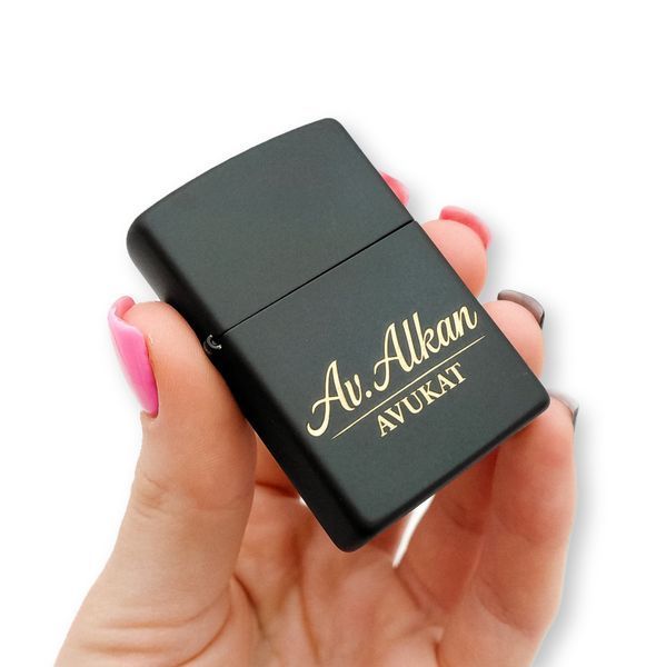 Черная бензиновая зажигалка Zippo с лазерной гравировкой "Avukat" LazerTAC Zippo 218 Regular Black Matte (151401) 151401 фото