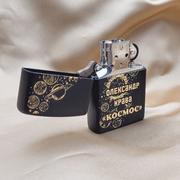 Чорна бензинова запальничка Zippo з індивідуальним лазерним гравіюванням LazerTAC Zippo 218 Regular Black Matte (129201) 129201 фото