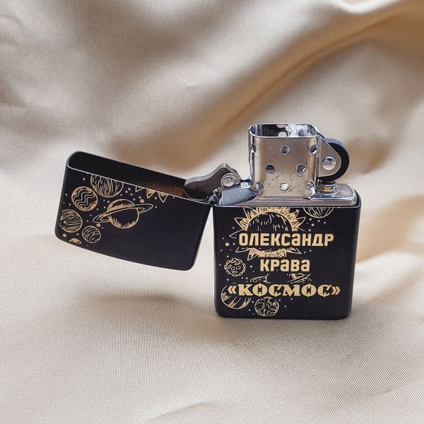 Чорна бензинова запальничка Zippo з індивідуальним лазерним гравіюванням LazerTAC Zippo 218 Regular Black Matte (129201) 129201 фото