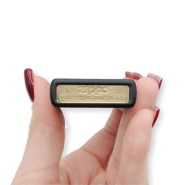 Чорна бензинова запальничка Zippo з лазерним гравіюванням С.А.А. LazerTAC Zippo 218 Regular Black Matte (230901) 230901 фото