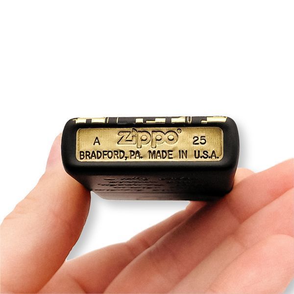 Чорна бензинова запальничка Zippo з лазерним гравіюванням "Коханому від коханої" LazerTAC Zippo 218 Regular Black Matte (149801) 149801 фото