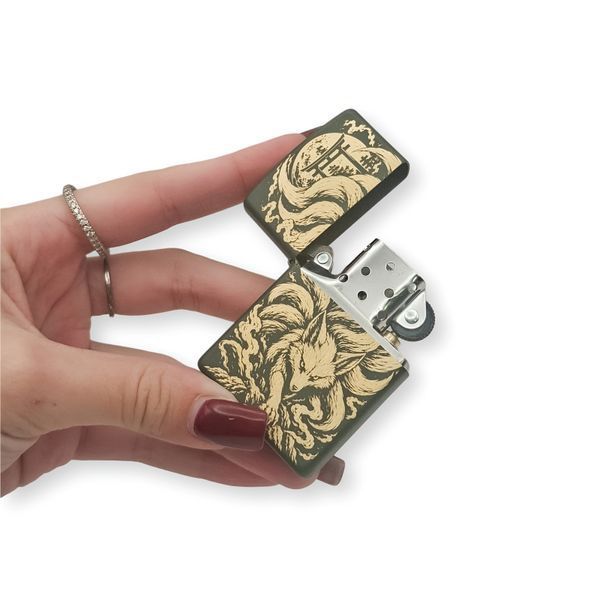 Бензинова запальничка Zippo з лазерним гравіюванням Золотої лисиці LazerTAC ZIPPO 221 REG GREEN MATTE (227301) 227301 фото