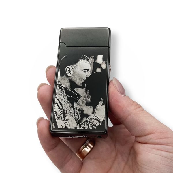 Електрична USB+газ запальничка металева з гравіюванням Вашої фотографії 33645 LazerTAC Чорна (193501) 193501 фото